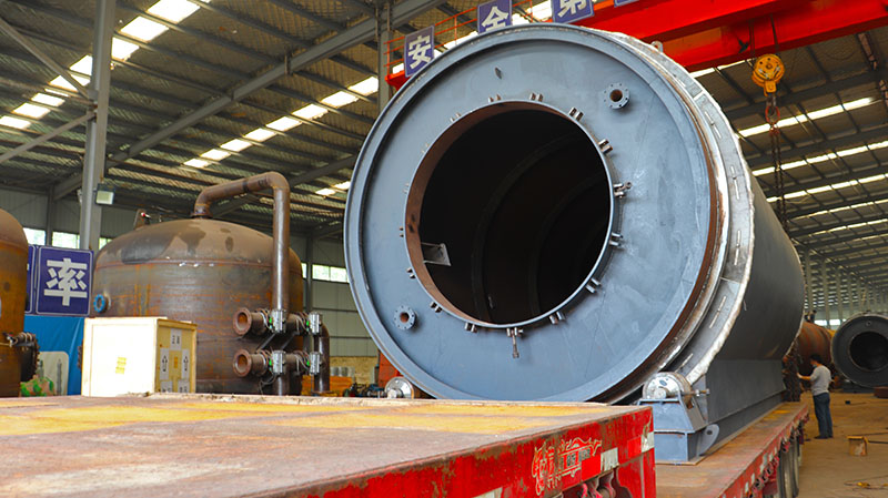 間歇式煉油設(shè)備進(jìn)料端大開口設(shè)計(jì)