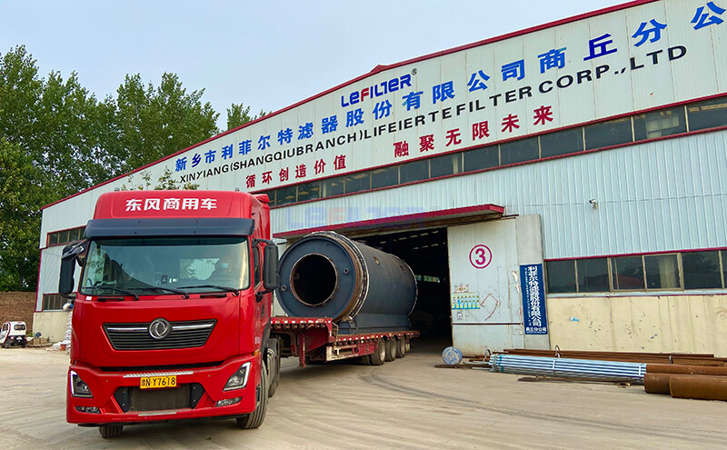 輪胎煉油設(shè)備裝車發(fā)出