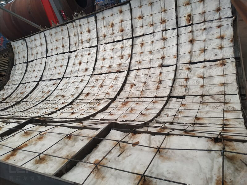 裂解爐保溫殼內(nèi)填充纖維棉