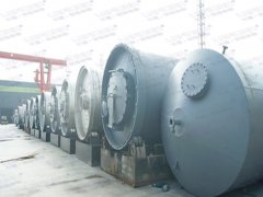 裂解設(shè)備特點及工作原理